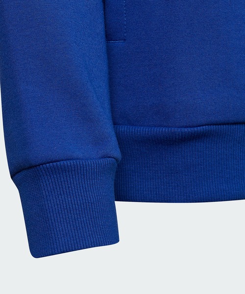 adidas（アディダス）の「フューチャーアイコン スリーストライプス クルーネック スウェット / トレーナー / アディダス（キッズ/子供用）（スウェット・キッズ・ブルー/ブラック・140/160/130/150）」の6枚目の写真