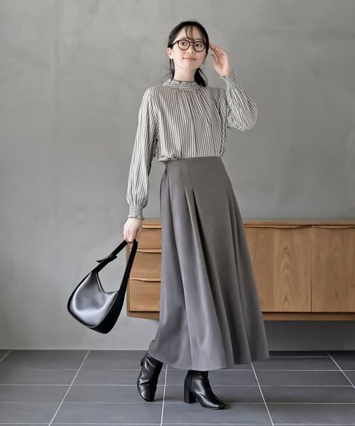 rps（アールピーエス）の「ネル起毛前後２ＷＡＹフリルブラウス（シャツ/ブラウス・レディース・ネイビー/アイボリー/マスタード/ブラック/ブラック系その他2/ベージュ系その他/オフホワイト・M/フリー）」の19枚目の写真