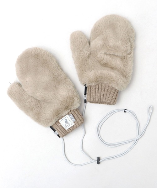 KANGOL（カンゴール）の「ストラップ付 ファー ミトングローブ / 裏ボア ミトン / 手袋 / フード付き フィンガーレスグローブ（手袋・レディース・ベージュ/ブラック・FREE）」の4枚目の写真