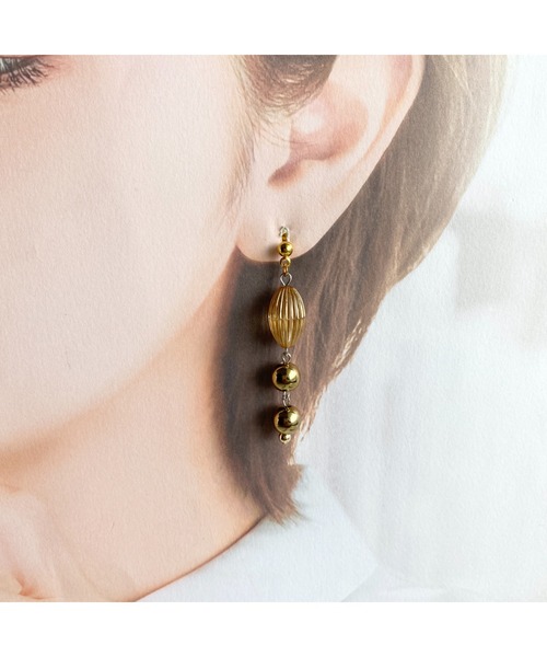 tone(トーン)の「【-lensa-】小ぶりなゴールドピアス(MA)(ピアス(両耳用)・レディース・ゴールド・FREE)」の2枚目の写真