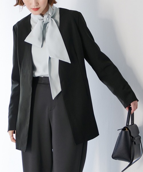 UR'S（ユアーズ）の「ベーシックノーカラーVネックジャケット（ノーカラージャケット・レディース・グレイッシュベージュ/ダークネイビー/ブラック・M/L/S）」の6枚目の写真