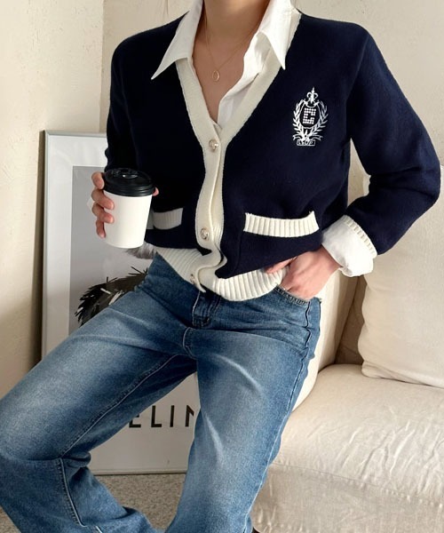 NANING9（ナンニング）の「NANING9 配色刺繍Vネックニットカーディガン（カーディガン/ボレロ・レディース・クリーム/ネイビー・FREE）」の20枚目の写真