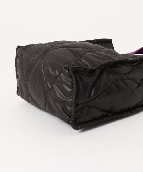 PAGEBOY(ページボーイ)の「PBLIM/WWキルティングトート(ショルダーバッグ・レディース・ブラック/オフホワイト/グリーン/ブラック×グリーン/グレー系その他/カーキ系/ベージュ系その他・FREE)」の9枚目の写真