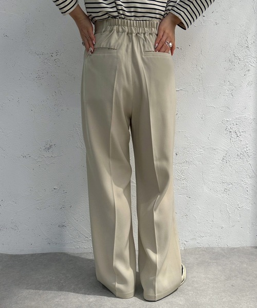 apres jour mignon（アプレジュールミニョン）の「ワイドストレートパンツ【ZOZOTOWN限定アイテム】（スラックス・レディース・チャコールグレー/ブラウン系その他/ネイビー/アイボリー・SMALL/MEDIUM/X-LARGE）」の15枚目の写真