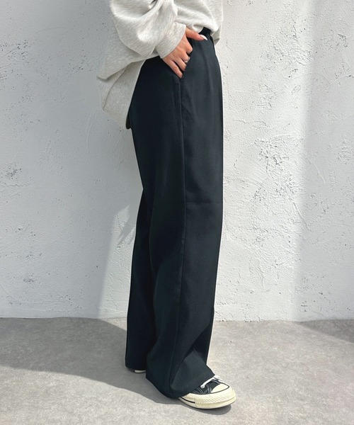 apres jour mignon（アプレジュールミニョン）の「ワイドストレートパンツ【ZOZOTOWN限定アイテム】（スラックス・レディース・チャコールグレー/ブラウン系その他/ネイビー/アイボリー・SMALL/MEDIUM/X-LARGE）」の8枚目の写真