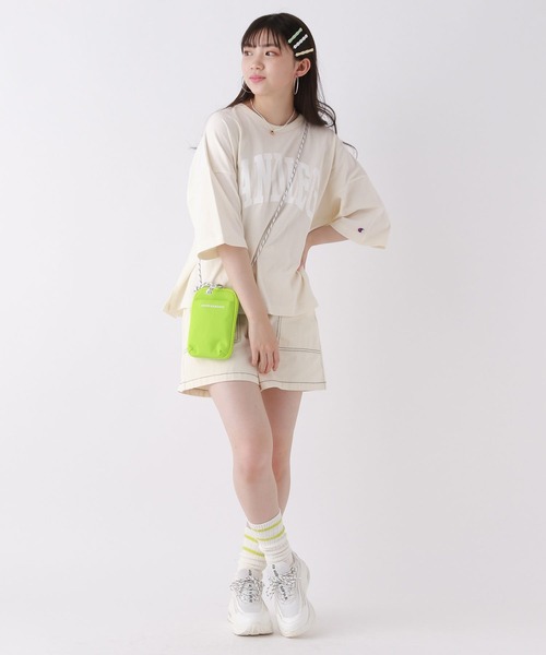 repipi armario（レピピ アルマリオ）の「【champion/チャンピオン×repipi】カレッジロゴワイドT（Tシャツ/カットソー・キッズ・パープル/アイボリー/オートミール/スミクロ/イエロー系/ブルーグリーン・SMALL/MEDIUM/LARGE）」の10枚目の写真