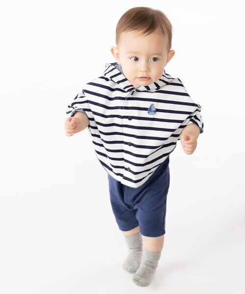 SHIPS(シップス)の「SHIPS KIDS:ボーダー リバーシブル マント(ポンチョ・キッズ・ベージュ/ライトブルー・ONE SIZE)」の5枚目の写真