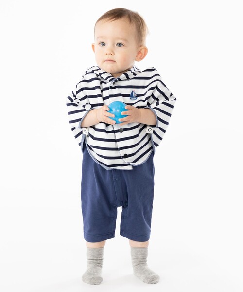 SHIPS(シップス)の「SHIPS KIDS:ボーダー リバーシブル マント(ポンチョ・キッズ・ベージュ/ライトブルー・ONE SIZE)」の22枚目の写真
