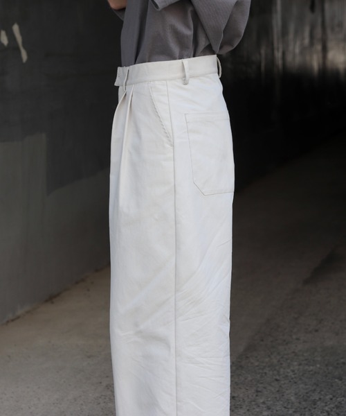 INTER FACTORY（インターファクトリー）の「ファッションインフルエンサー DAISUKE - 2タックルーズボリュームワイドパンツ（その他パンツ・メンズ・アイボリー/ブラック・SMALL/MEDIUM/LARGE）」の7枚目の写真