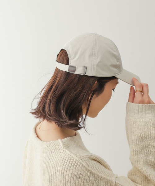 URBAN RESEARCH DOORS（アーバンリサーチドアーズ）の「ワッシャーナイロンキャップ（キャップ・レディース・アイボリー/ブラック・-）」の2枚目の写真