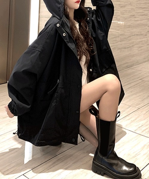 SHEENA(シーナ)の「フーディーマウンテンパーカー(マウンテンパーカー・レディース・ブラック/ブルー・M)」の9枚目の写真