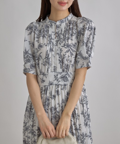tocco closet(トッコ クローゼット)の「【ZOZO限定】2WAYピンタックネックプリーツワンピース(ワンピース・レディース・ブラック/ピンク/その他/その他2・M)」の5枚目の写真