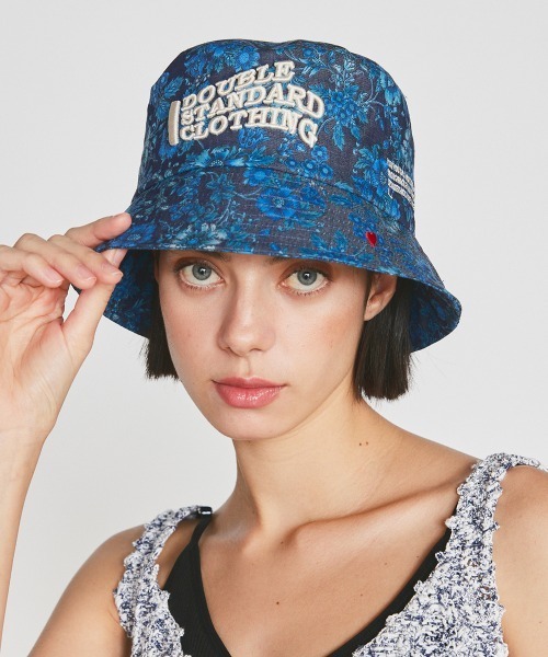 DOUBLE STANDARD CLOTHING(ダブルスタンダードクロージング)の「デニムカラーバケットハット(ハット・レディース・ブルー・FREE)」の3枚目の写真