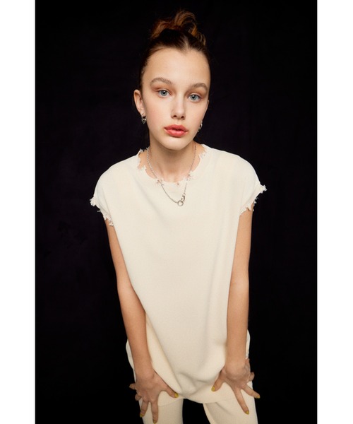 SLY（スライ）の「LIMITED ITEM FRENCH SLEEVE CRUSH TUNIC フレンチスリーブ クラッシュ チュニック ノースリーブ セットアップ可能 ベスト（ニット/セーター・レディース・グレー/ブラック/アイボリー/ターコイズブルー・FREE）」の5枚目の写真