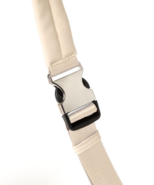 niko and...（ニコアンド）の「オリジナル月型ショルダーバッグ（ショルダーバッグ・レディース・ブラック/アイボリー・0）」の14枚目の写真