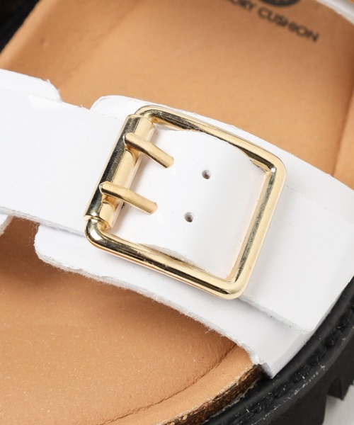 Mazell（マゼル）の「Mazell / PLAKTONトラックソールサンダル（サンダル・レディース・ホワイト/ブラック/パイソン・36/37/38）」の19枚目の写真