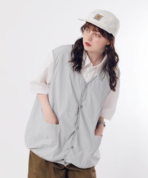 MUHET | Vネックナイロンベスト(ベスト)