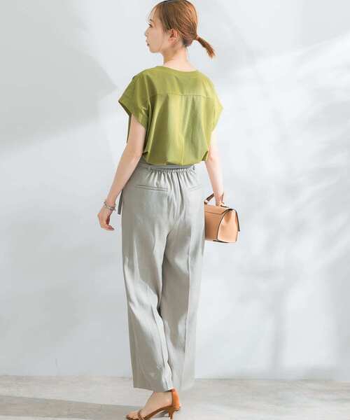 URBAN RESEARCH ROSSO WOMEN（アーバンリサーチ　ロッソ）の「ドライタッチデザインコクーンTシャツ（Tシャツ/カットソー・レディース・ブラック/パープル/オフホワイト/グリーン・FREE）」の14枚目の写真