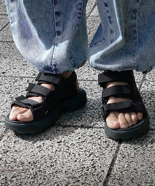 MinoriTY(マイノリティ)の「【MinoriTY】厚底シャークソールグラディエーターサンダル メンズ スポーツサンダル シンプル 夏服(サンダル・メンズ・オリーブ/ホワイト/ブラック・S/M/L)」の16枚目の写真