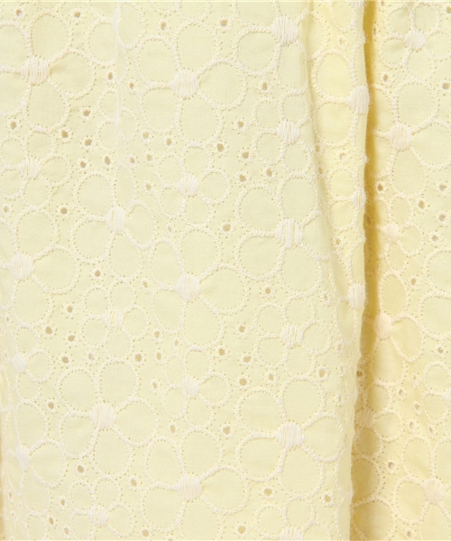 NATURAL BEAUTY BASIC（ナチュラルビューティーベーシック）の「エンブロイダリーワンピース（ワンピース・レディース・イエロー/ホワイト系その他/ネイビー・MEDIUM/SMALL）」の15枚目の写真