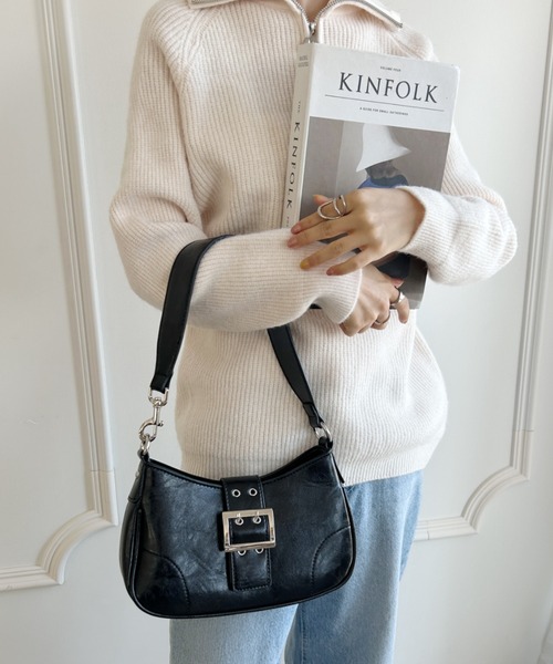 wears(ウェアーズ)の「べルトショルダーミニバッグ(ショルダーバッグ・レディース・アイボリー/ブラック/シルバー・FREE)」の16枚目の写真