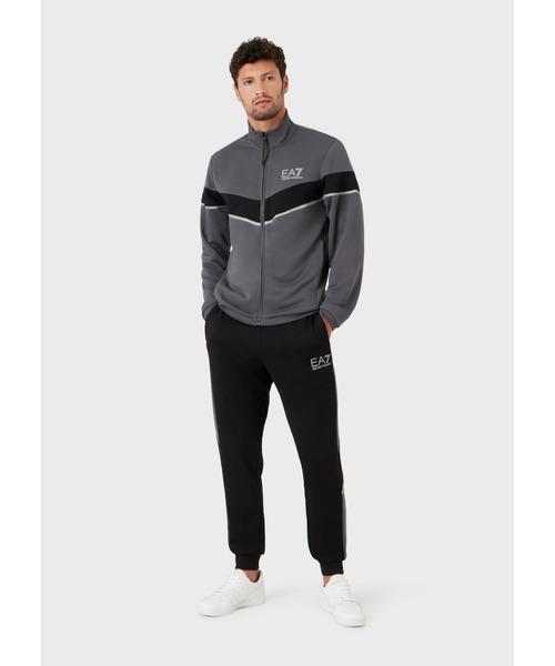 EMPORIO ARMANI EA7（エンポリオアルマーニイーエーセブン）の