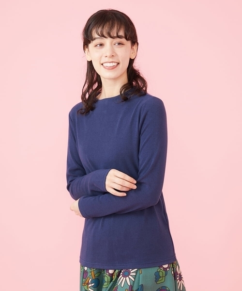 Jocomomola（ホコモモラ）の「30color ボトルネックカットソー（Tシャツ/カットソー・レディース・アイボリー/ブラック/スモークピンク/ライトブルー/ブルーグリーン/ピンク/レッド/グリーン/ボルドー/マスタード/ミント/パープル/ネイビー/ライトパープル/ベージュ・40）」の7枚目の写真