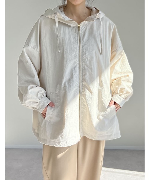 ナイロンボリュームミドルマウンテンパーカー（マウンテンパーカー