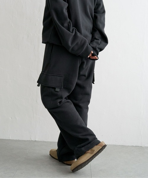 【専用】SKIMS ブラック スウェットカーゴパンツとヘアクリップ DISCUS ATHLETIC（ディスカス アスレチック）の「DISCUS ATHLETIC