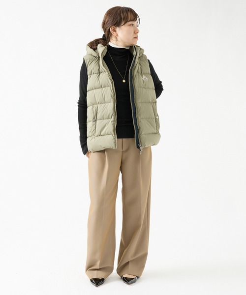 Pyrenex（ピレネックス）の「【PYRENEX / ピレネックス】SPOUTNIC VEST HOODE / スプートニック ダウンベスト（ダウンベスト・レディース・ブラック/ネイビー/グレイッシュベージュ/カーキ・38/40/42/36）」の8枚目の写真