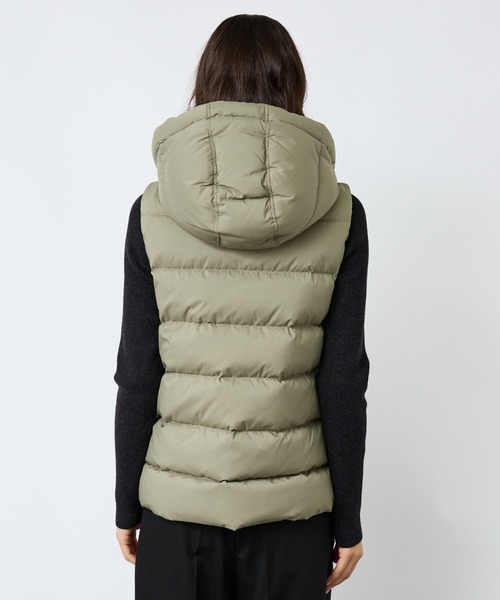 Pyrenex（ピレネックス）の「【PYRENEX / ピレネックス】SPOUTNIC VEST HOODE / スプートニック ダウンベスト（ダウンベスト・レディース・ブラック/ネイビー/グレイッシュベージュ/カーキ・38/40/42/36）」の12枚目の写真