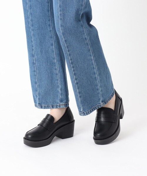 cs T&P（シーエスティーアンドピー）の「◆厚底ローファー（パンプス・レディース・ブラック系1/アイボリー/ブラック・S/M/L/LL）」の21枚目の写真