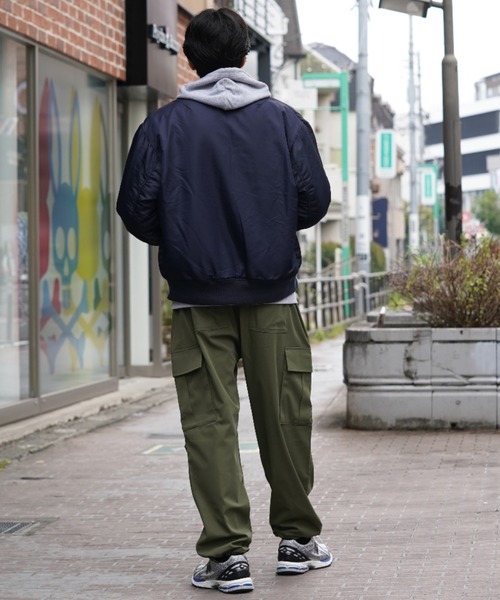 NAVY（ネイビー）の「リバーシブルMA-1ミリタリーブルゾン（MA-1・メンズ・ネイビー/カーキ/ブラック・M/L/XL）」の21枚目の写真