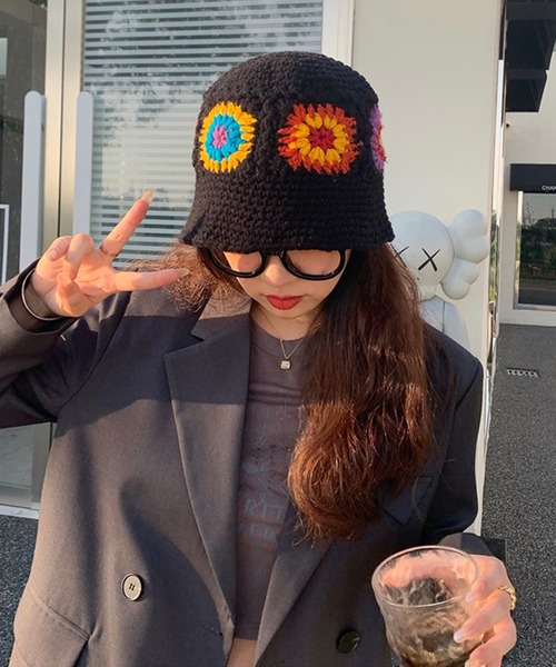 Revo.（レボ）の「クロシェモチーフ  花柄 フラワー かぎ編み ニットハット（ハット・レディース・ブラウン/ブラック/アイボリー・FREE）」の10枚目の写真