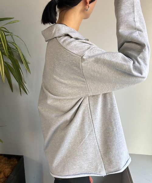 SHENERY(シーナリー)の「ハーフZIPスウェット(スウェット・レディース・グレー/オフホワイト/ブラック・FREE)」の7枚目の写真