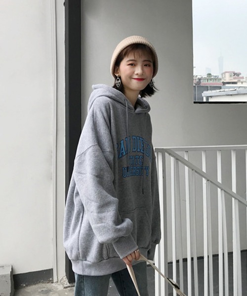 SHEPP(シープ)の「カレッジロゴ プルパーカー(パーカー・レディース・レッド/グレー/ネイビー/ブラック・L/XXL/XL)」の6枚目の写真