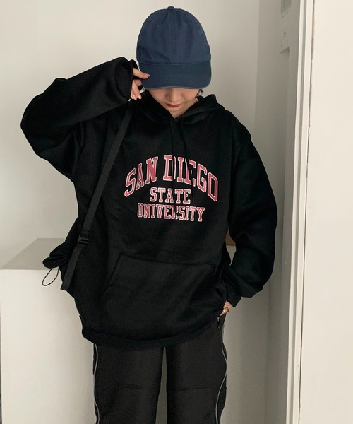 SHEPP(シープ)の「カレッジロゴ プルパーカー(パーカー・レディース・レッド/グレー/ネイビー/ブラック・L/XXL/XL)」の20枚目の写真