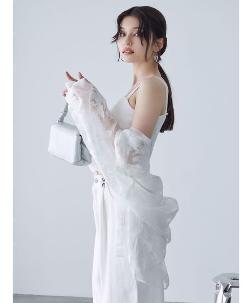 MURUA（ムルーア）の「シアーパターンオーバーシャツ（シャツ/ブラウス・レディース・ホワイト/ブラック・FREE）」の3枚目の写真