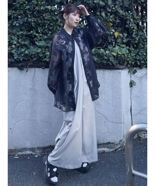 MURUA（ムルーア）の「シアーパターンオーバーシャツ（シャツ/ブラウス・レディース・ホワイト/ブラック・FREE）」の14枚目の写真