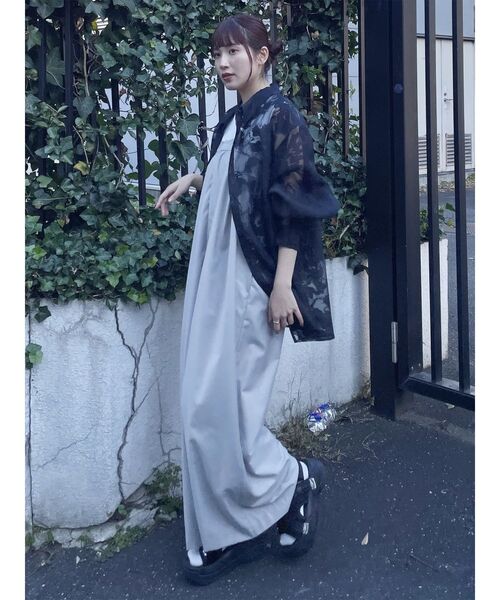 MURUA（ムルーア）の「シアーパターンオーバーシャツ（シャツ/ブラウス・レディース・ホワイト/ブラック・FREE）」の13枚目の写真