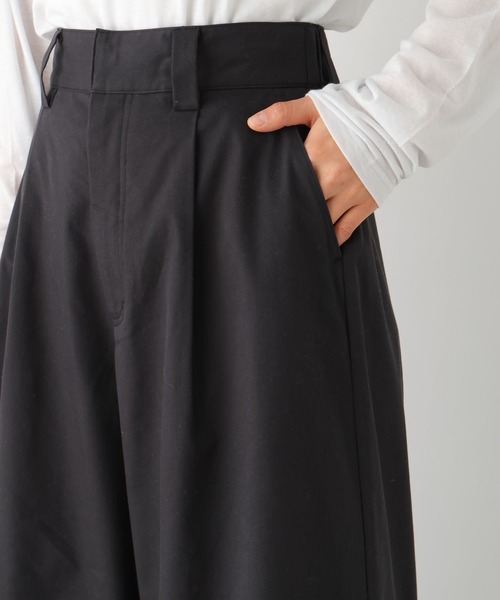 LEPSIM(レプシィム)の「袴ワイドチノパンツ 992054(チノパンツ・レディース・ベージュ/アイボリー/ブラック・MEDIUM/LARGE)」の14枚目の写真