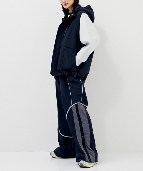 CITY TOKYO(シティトウキョウ)の「【UVカット】【手洗い可能】【撥水機能】アクティブカーブデザインワイドストレートパンツ(その他パンツ・レディース・オフホワイト/ブラック・1/2)」の19枚目の写真