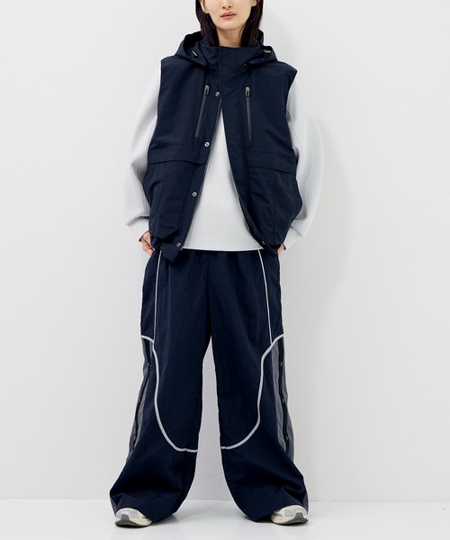 CITY TOKYO(シティトウキョウ)の「【UVカット】【手洗い可能】【撥水機能】アクティブカーブデザインワイドストレートパンツ(その他パンツ・レディース・オフホワイト/ブラック・1/2)」の20枚目の写真