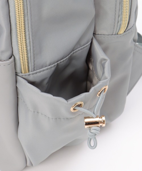 ikka（イッカ）の「撥水10ポケットミニリュック（バックパック/リュック・レディース・ブラック/グレー/オリーブ・FREE）」の6枚目の写真