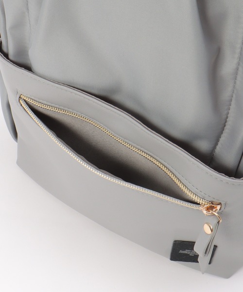 ikka（イッカ）の「撥水10ポケットミニリュック（バックパック/リュック・レディース・ブラック/グレー/オリーブ・FREE）」の22枚目の写真