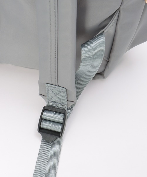 ikka（イッカ）の「撥水10ポケットミニリュック（バックパック/リュック・レディース・ブラック/グレー/オリーブ・FREE）」の15枚目の写真