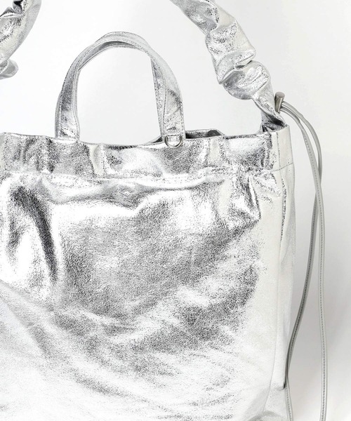 LOWRYS FARM（ローリーズファーム）の「シャーリング2WAYBAG 100159（トートバッグ・レディース・グレー/ブラック/アイボリー・FREE）」の16枚目の写真