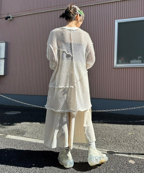 Candy Stripper（キャンディストリッパー）の「NYLON GATHER JUMPER スカート（ジャンパースカート・レディース・ブラック/カーキ/アイボリー・2）」の14枚目の写真