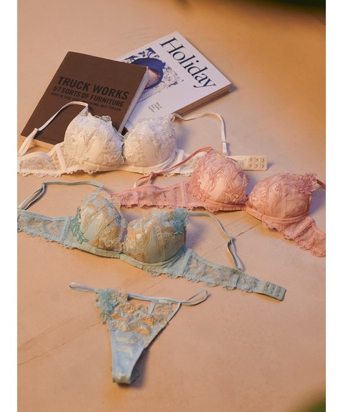 Ravijour(ラヴィジュール)の「フローティングマーメイド ホットリフト ブラ(B~Cカップ)(ブラジャー・レディース・ホワイト/ピンク/ブルー系その他/ネイビー/ベビーピンク/シルバー・B65/B70/C65/C70/B75/C75)」の9枚目の写真