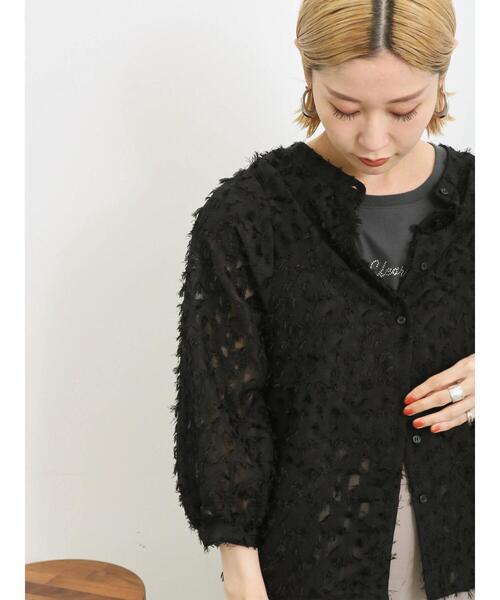 Samansa Mos2 blue（サマンサモスモスブルー）の「◎前後2wayジャカードギャザーブラウス（シャツ/ブラウス・レディース・ピンク/オフホワイト/ブラック・F）」の7枚目の写真